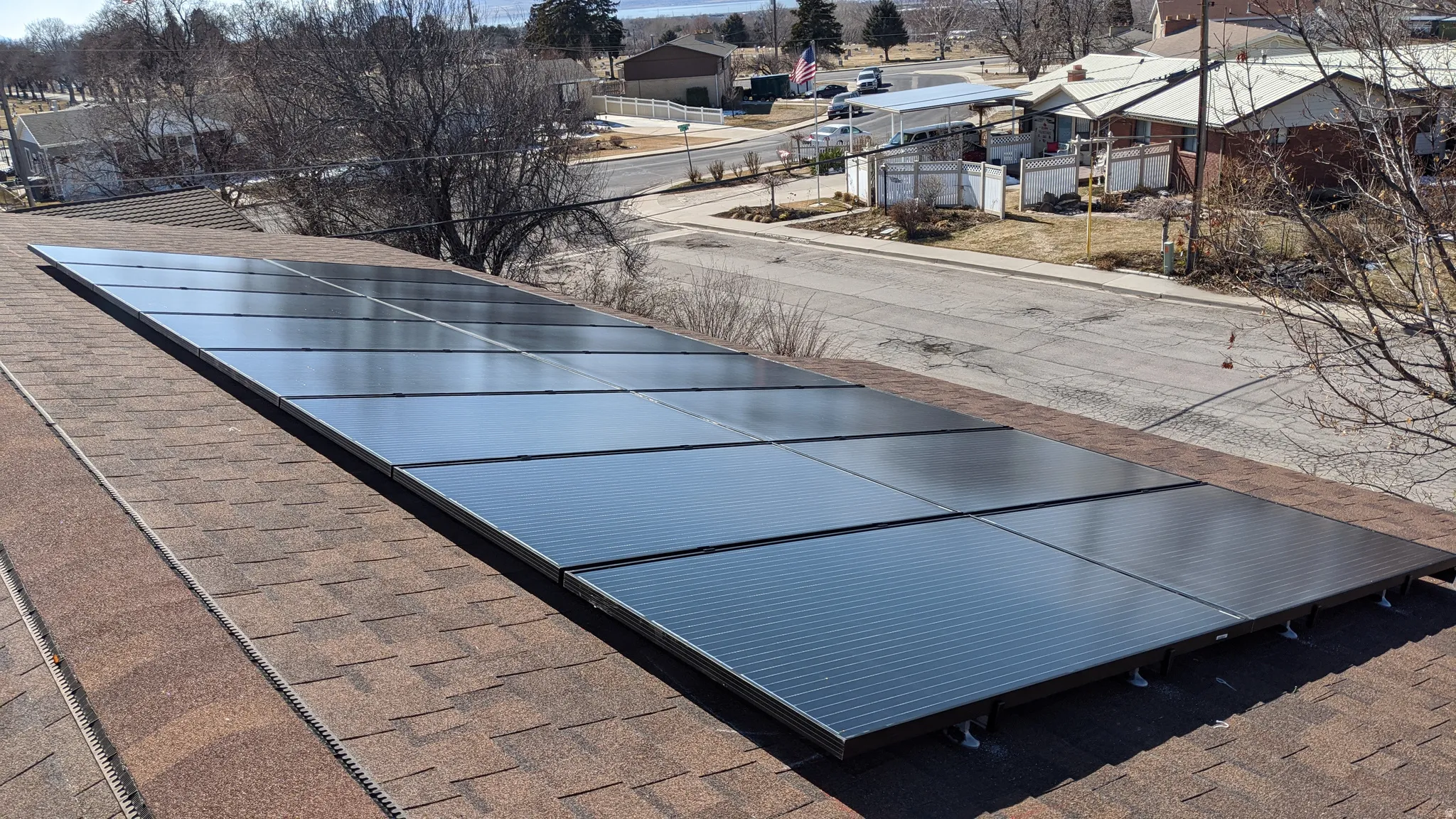 Fully paid-off solar array will save you money EVERY month... paid for and included with full grandfathering into premium net-metering tariff. Have an electric car?  Dive for free!  Or, win big by saving tons on your monthly electric bill EVERY MONTH!