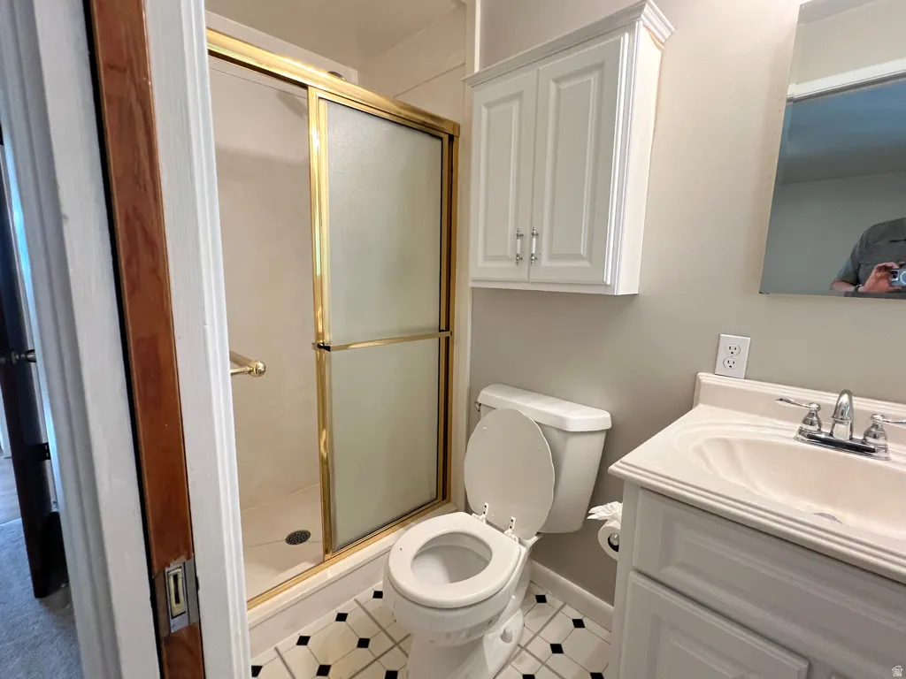 Bathroom off master-bedroom (always nice).