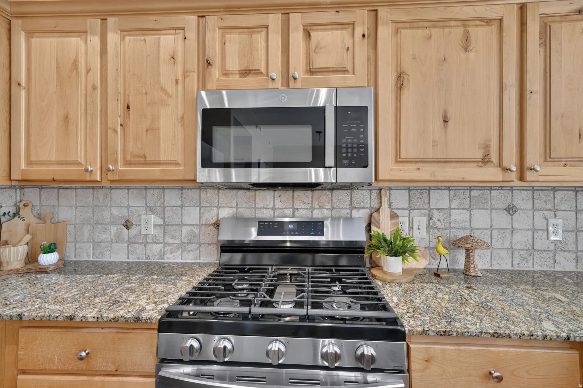 Gas stove
