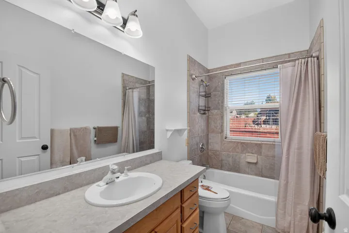 64 S 400 W, Aurora, Utah 84620