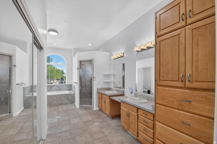 64 S 400 W, Aurora, Utah 84620