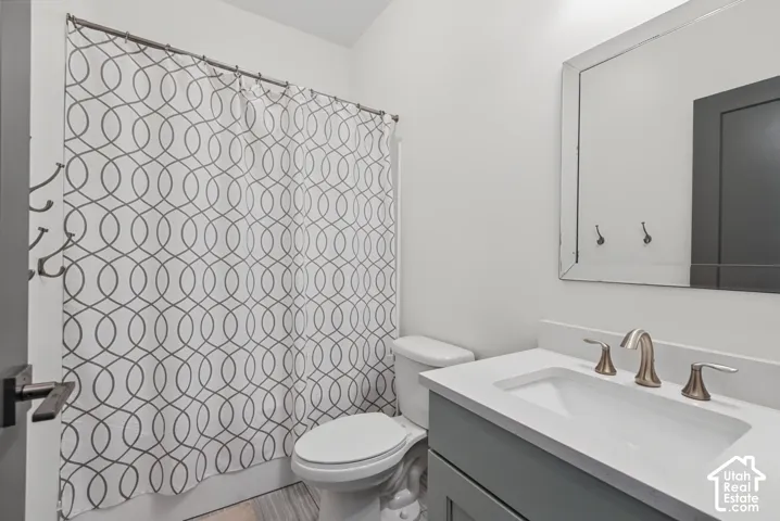 5112 W Lake Terrace Ave, South Jordan, Utah 84009