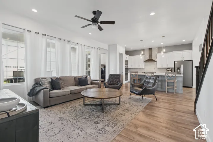 5112 W Lake Terrace Ave, South Jordan, Utah 84009