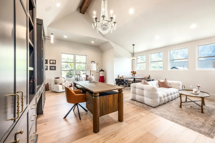 10188 S Dimple Dell Ln, Sandy, Utah 84092