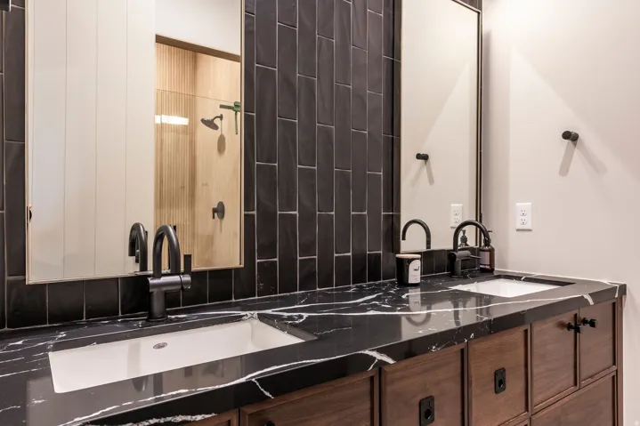 10188 S Dimple Dell Ln, Sandy, Utah 84092