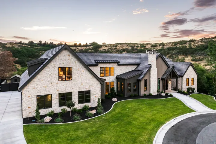 10188 S Dimple Dell Ln, Sandy, Utah 84092