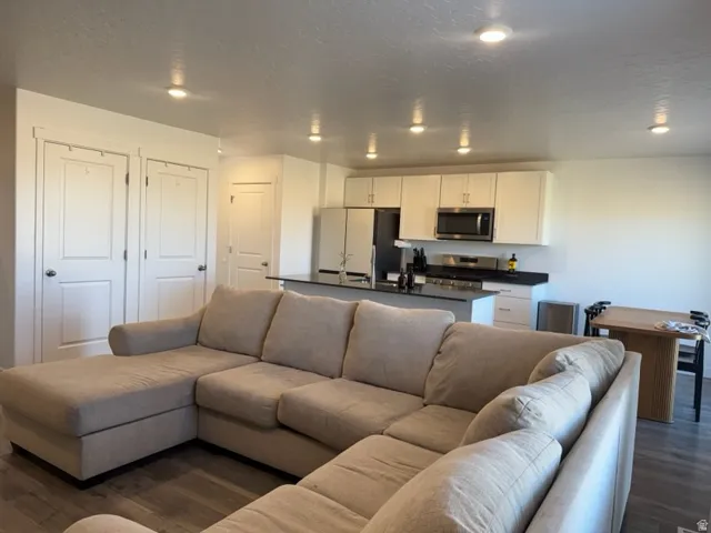 1206 W Hidden Spring Dr, Santaquin, Utah 84655