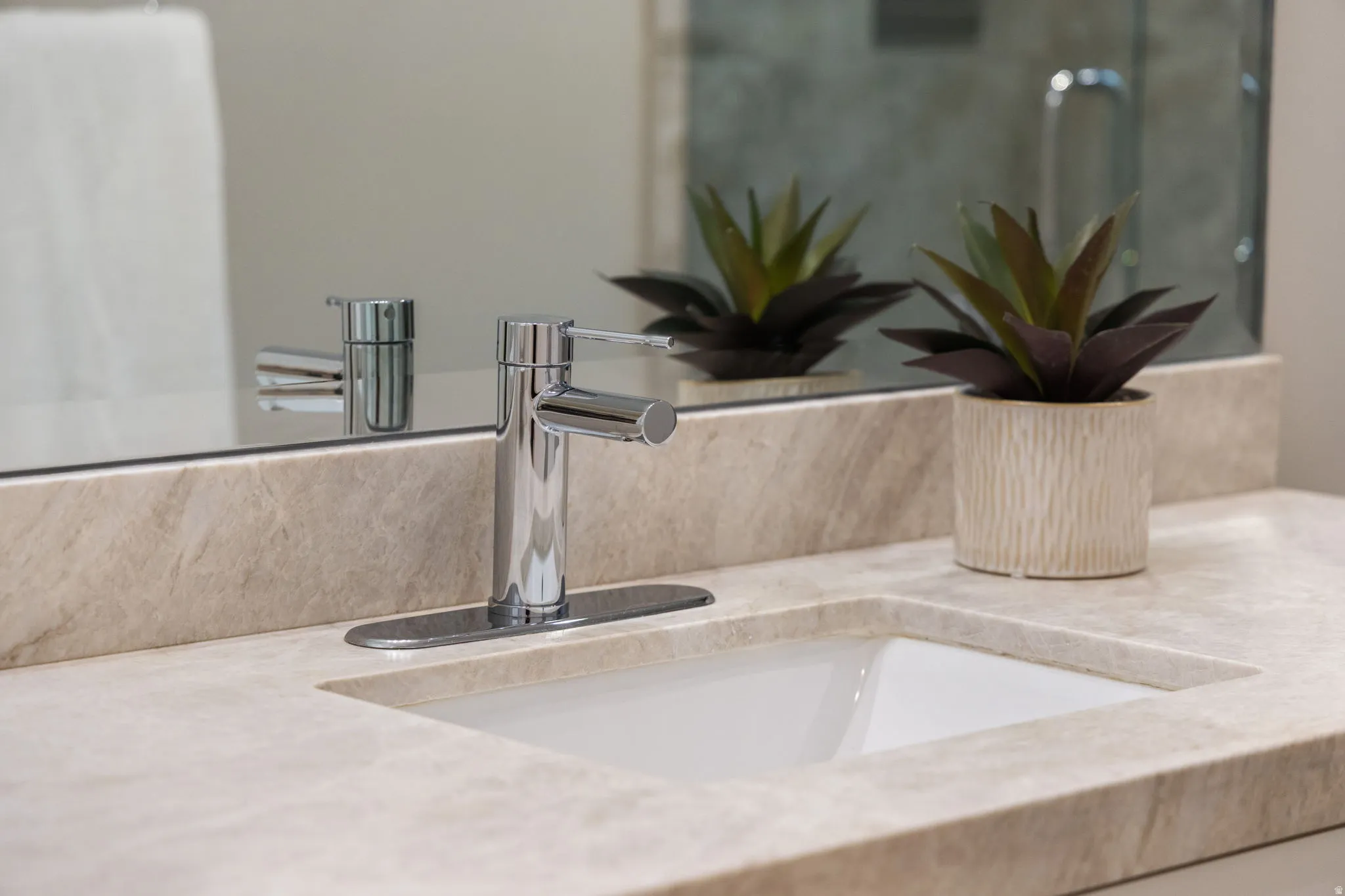 Main Level Bathroom #2