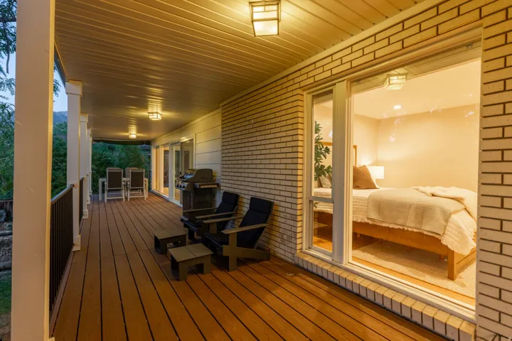 Covered Trex deck