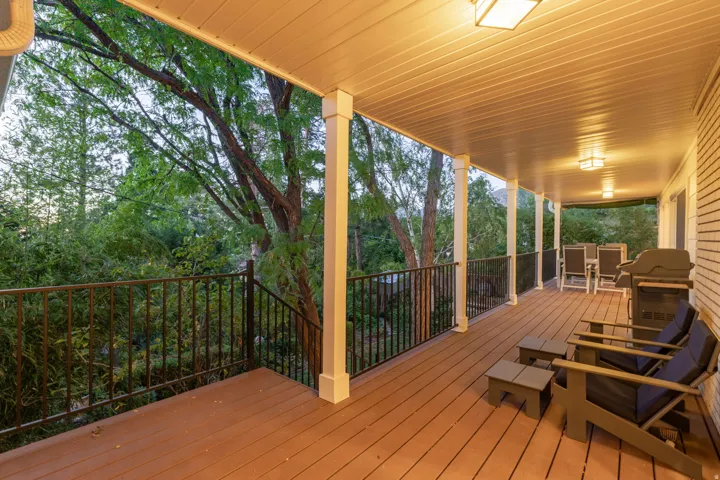 Covered Trex deck
