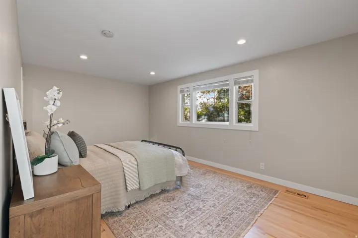 Lower level bedroom #2