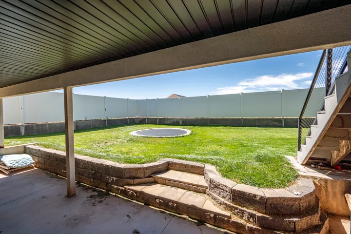 Covered patio with a concrete surface