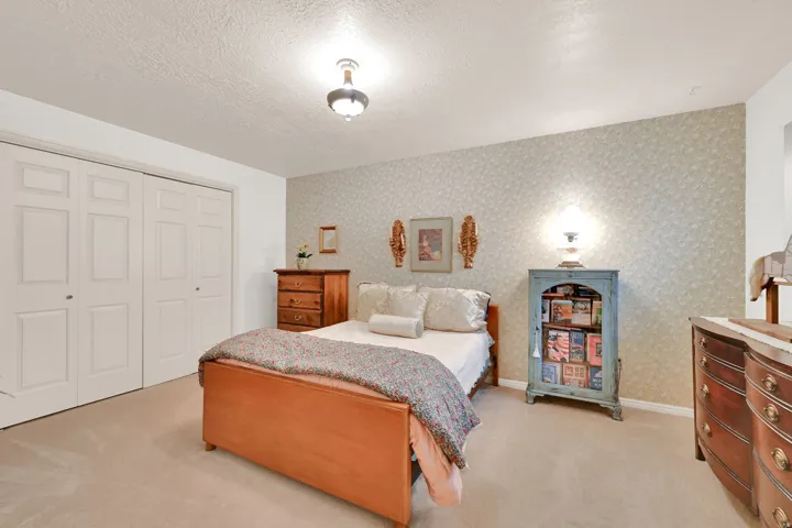 5494 S 250 E, Washington Terrace, Utah 84405