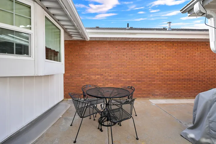 5494 S 250 E, Washington Terrace, Utah 84405