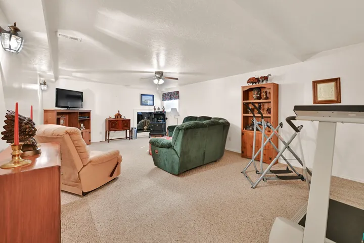 5494 S 250 E, Washington Terrace, Utah 84405