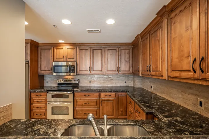44 W Broadway #906 S, Salt Lake City, Utah 84101