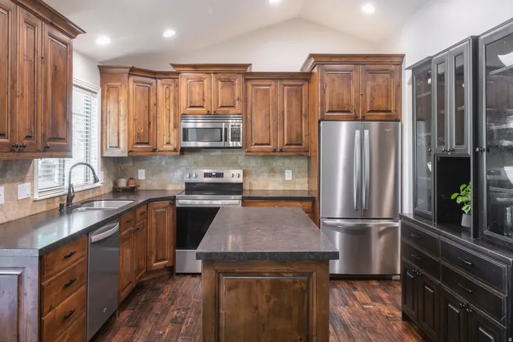 782 S 925 W, Lehi, Utah 84043