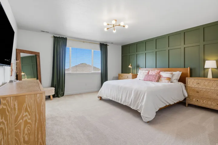 Feature wall with decorative paneling