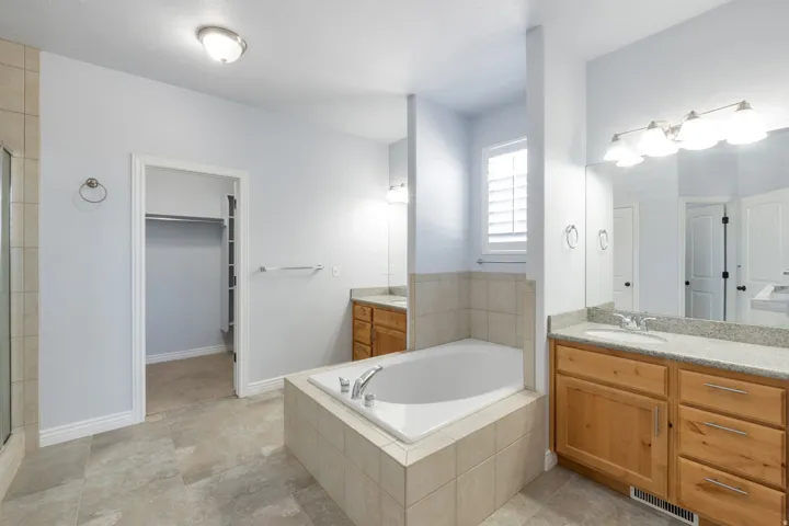 1184 W Michaelsen Way, West Jordan, Utah 84088