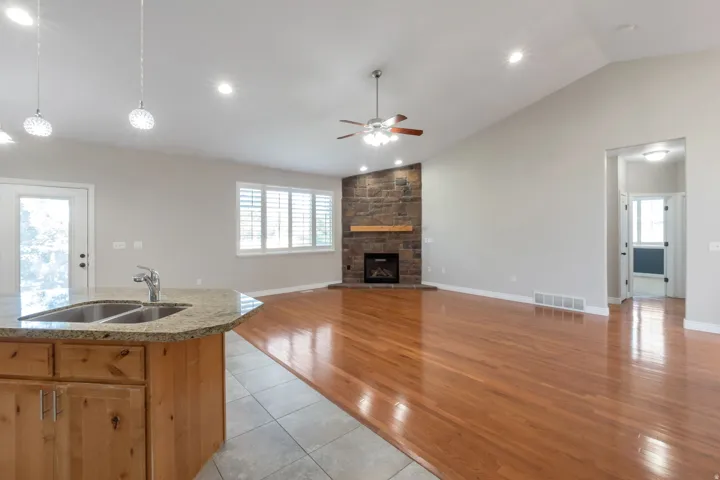 1184 W Michaelsen Way, West Jordan, Utah 84088