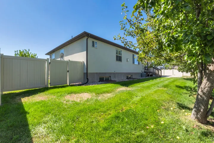 1184 W Michaelsen Way, West Jordan, Utah 84088