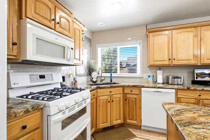 5945 S 1050 E, South Ogden, Utah 84405