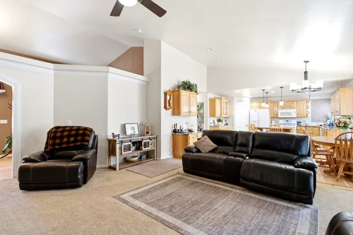 5945 S 1050 E, South Ogden, Utah 84405