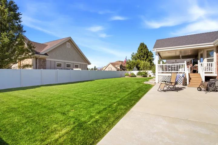 5945 S 1050 E, South Ogden, Utah 84405
