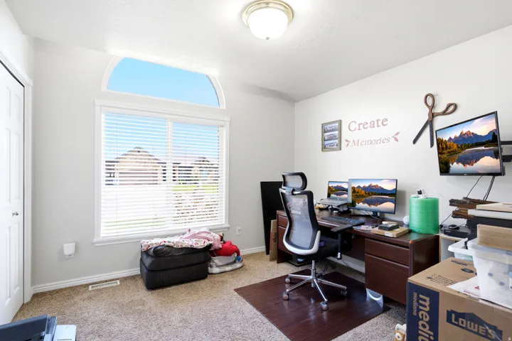 5945 S 1050 E, South Ogden, Utah 84405