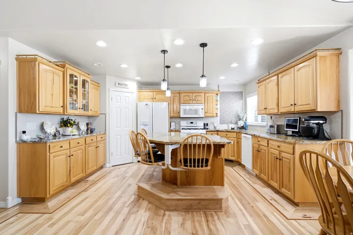 5945 S 1050 E, South Ogden, Utah 84405