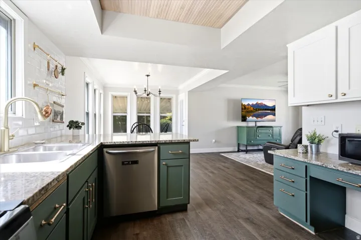 1787 E 7775 S, South Weber, Utah 84405