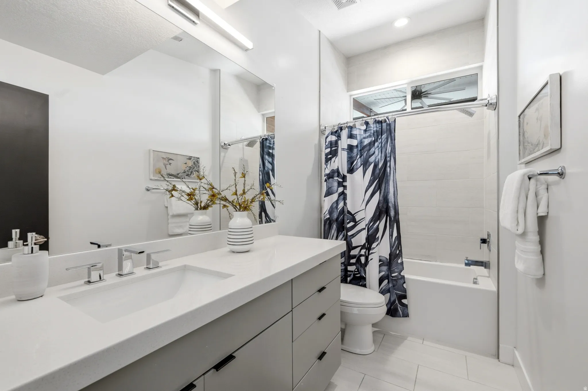 Full bathroom