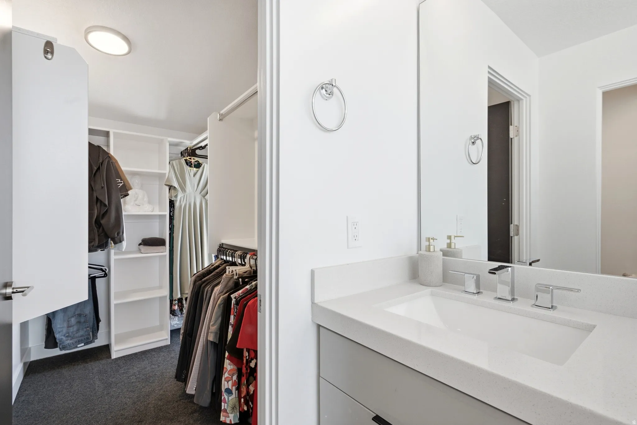 Primary walk-in-closet
