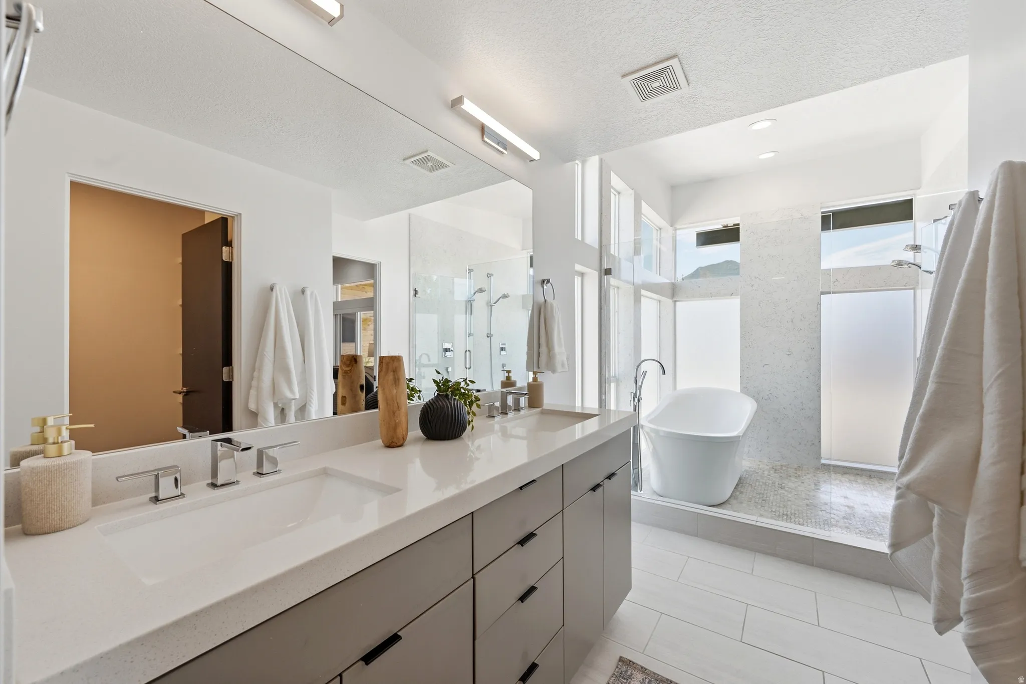 Primary bath with dual sink vanity