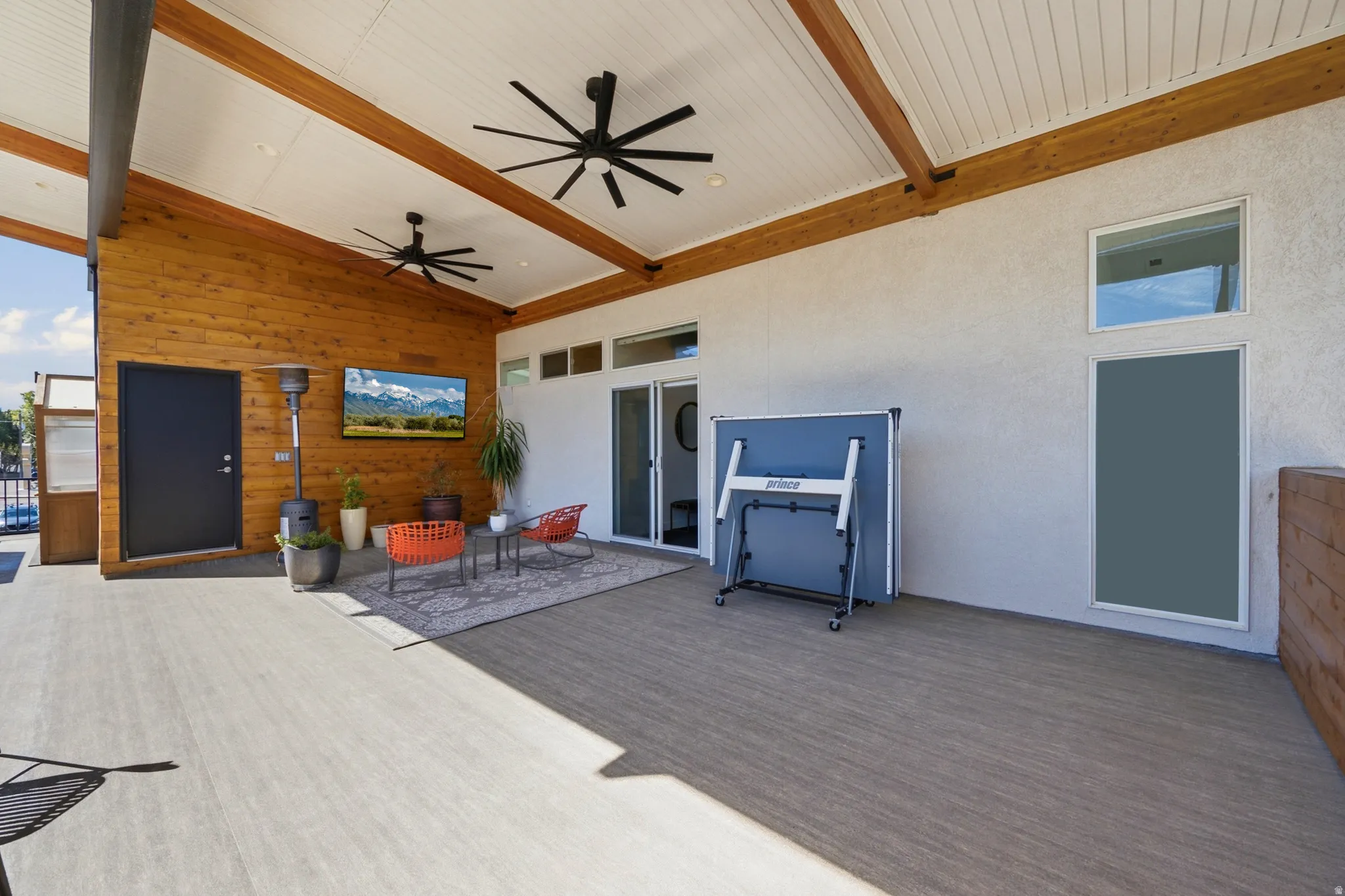 Great space for outdoor entertaining or relaxing