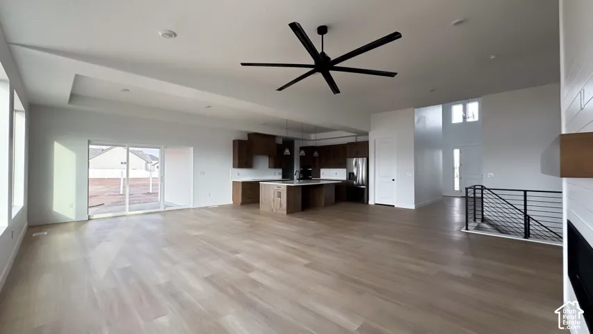Images from a previously built Quincee.
