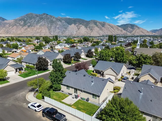 Residential neighborhood with mountain backdrop