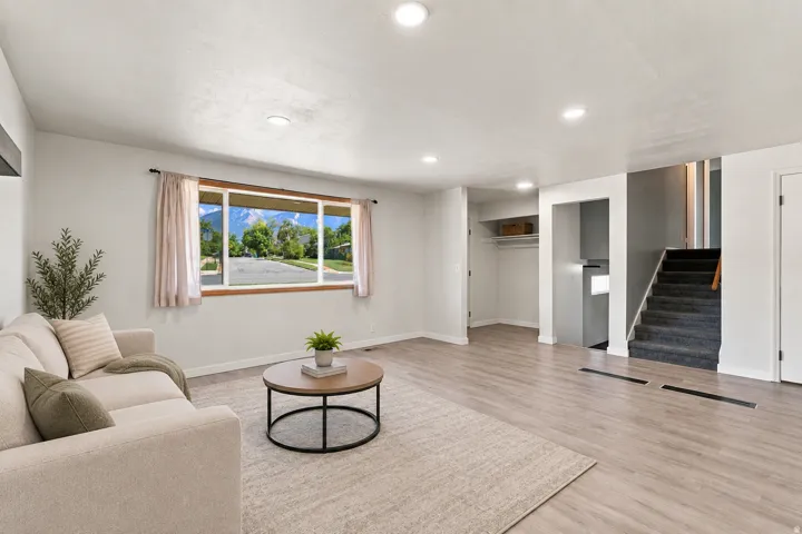 769 Hill Blvd, Layton, Utah 84041