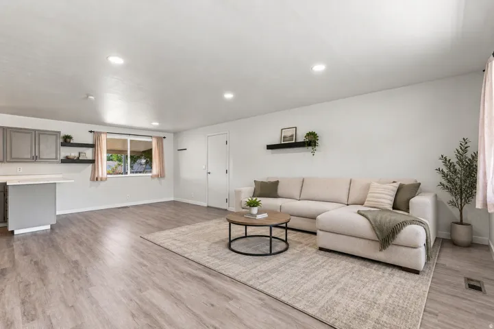 769 Hill Blvd, Layton, Utah 84041