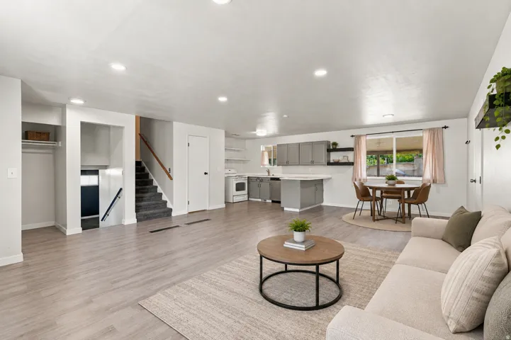 769 Hill Blvd, Layton, Utah 84041