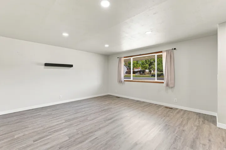 769 Hill Blvd, Layton, Utah 84041