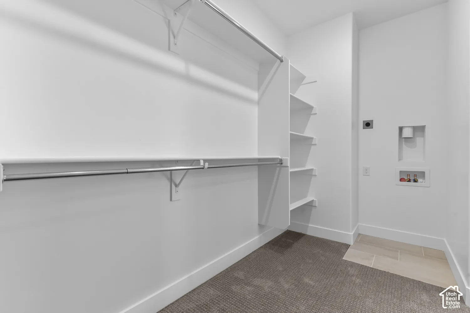 Picture of model Harmony, not of current listing.
