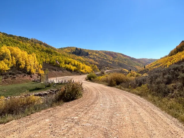 10787 E Jedidiah Smith Dr, Huntsville, Utah 84317