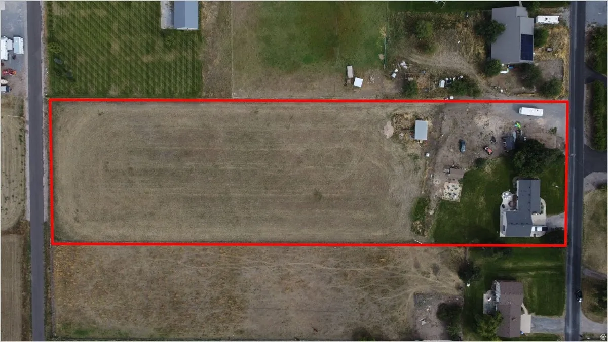 Aerial Survey. Illustrating the property boundaries with an overlay
