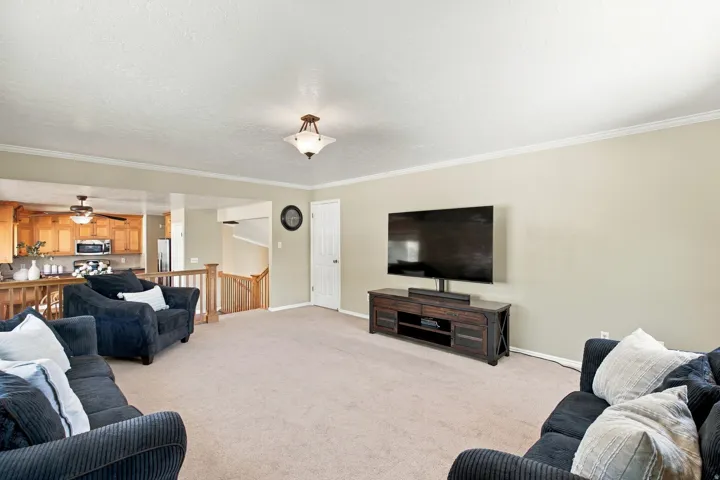 718 N Murdock Dr, Pleasant Grove, Utah 84062
