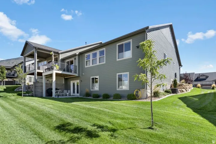 72 W Parkside Loop, Elk Ridge, Utah 84651