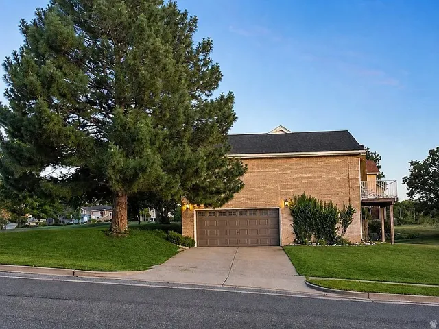 978 Oakwood Dr, Bountiful, Utah 84010