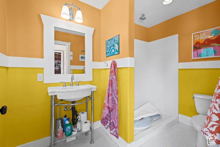 Pool house bathroom