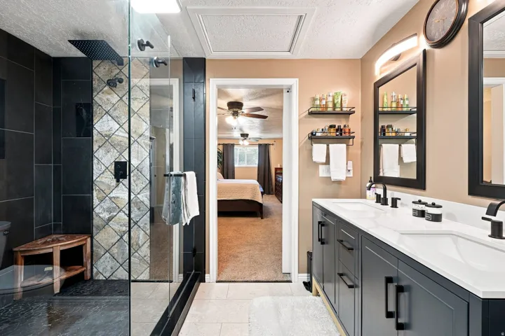 primary ensuite