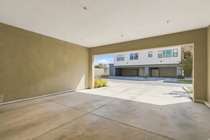 8373 S Iris Lumi Ln, Midvale, Utah 84047